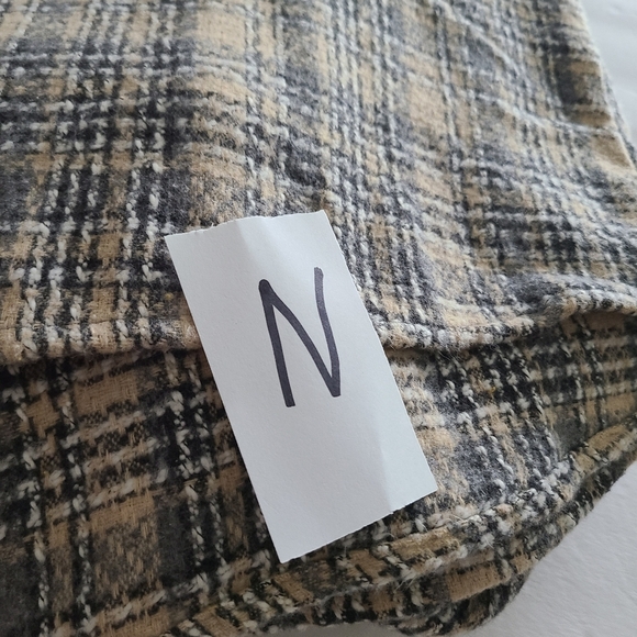 NWT Buckle  A.PEACH Plaid Button-Up Shirt with Hood Sz.L Women's - Picture 11 of 11